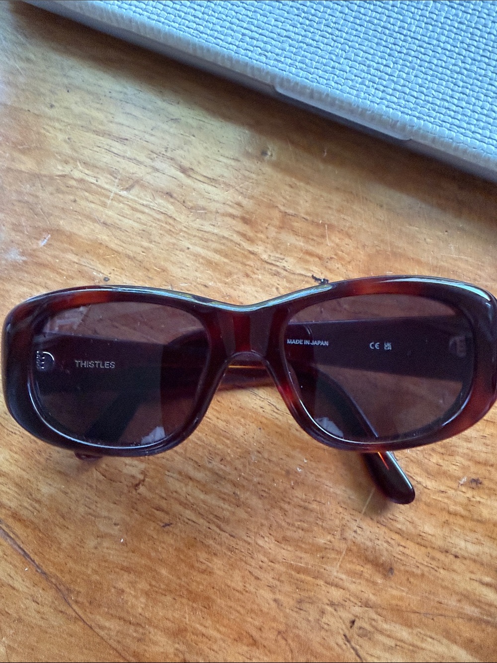 The sold out AL sunglasses from THISTLES IN TORTOISE. Brand new - Picture 6 of 7
